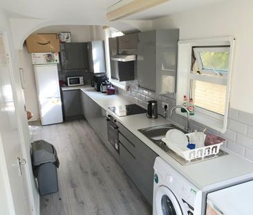 1 bedroom house of multiple occupation to rent - Photo 4