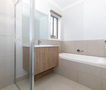 3 Linum Road, Beveridge VIC 3753 - Photo 6