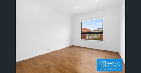 Unfurnished elegant Double-Storey Home in Exclusive East Melbourne - Photo 4