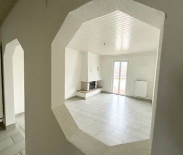 Appartement de 3.5 pièces avec balcon et cheminée - Foto 2