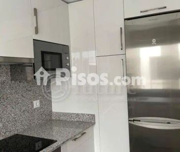 Piso en alquiler en Calle de Azafranal - Photo 1