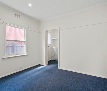 Charming Family Home with Spacious Living & Flexible Short-Term Lea... - Photo 1