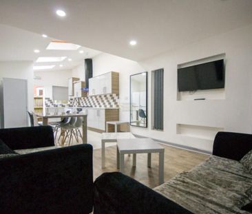 5 bedroom terraced house to rent - Photo 2