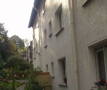 Charmante bereits modernisierte 3-Zimmer-Wohnung mit Balkon im Dich... - Photo 6