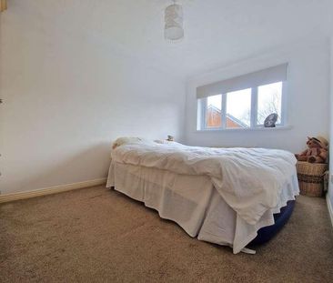 Astral Gardens, Hamble, Southampton, Hampshire, SO31 - Photo 6