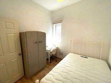 23 Clifton Avenue, Fallowfield, Manchester, M14 6UD - Photo 3