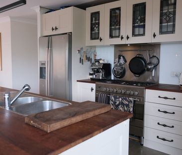 Home For Rent - Photo 2