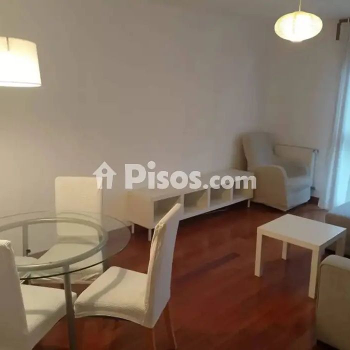 Piso en alquiler en Calle de los Helechos, 3 - Photo 1