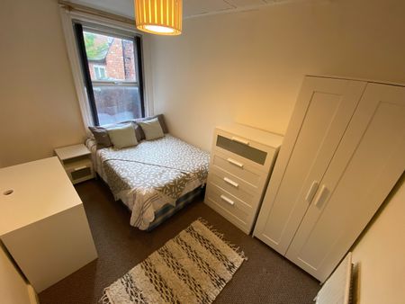 5 Bed Terraced House, Cawdor Road, M14 - Photo 4