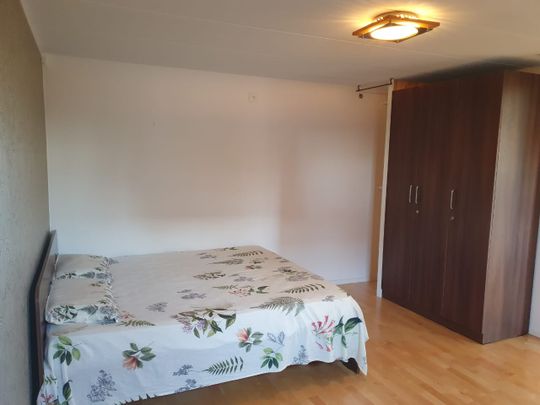 Bergklintvägen, Upplands Väsby - Foto 1