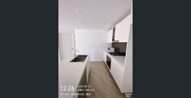 Modern 2 Bedroom 2 Bathroom Apartment | Fully Furnished | Ducted A/C - Photo 1