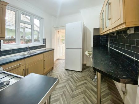 4 bedroom house to rent Montgomerie Road, Southsea, PO5 - Photo 4