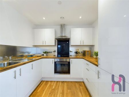 2 bedroom flat to rent - Photo 4