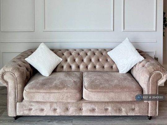 2 bedroom flat to rent - Photo 1