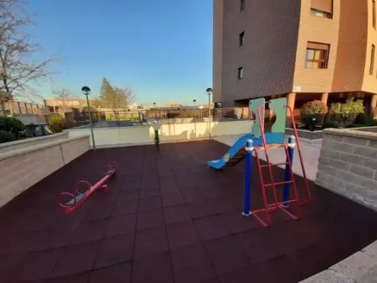 Piso de alquiler en Calle del Puerto de Pozazal, 37, Ensanche de Vallecas - La Gavia - Foto 1