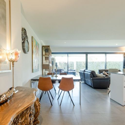 3 Bedroom Apartment For Rent in Selwo, Málaga - Photo 1