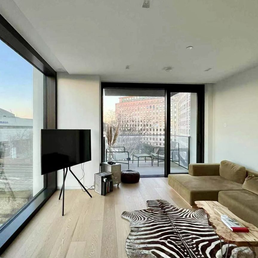 Casson Square, London - Photo 1