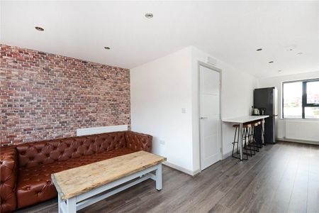 1 bedroom sharedaccommodation to rent - Photo 2