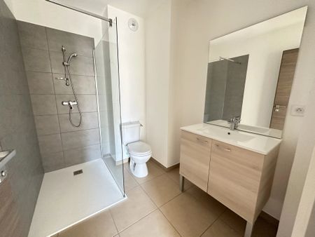 Location Appartement 3 pièces 67m² BIGUGLIA 20620 - Photo 5