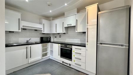 1 bedroom apartment to rent - Photo 5