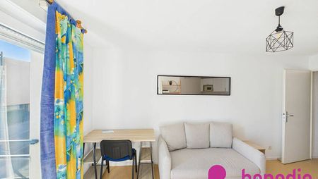 METZ QUEULEU - F2 MEUBLE - RESIDENCE DE SERVICES - PARKING - Photo 3