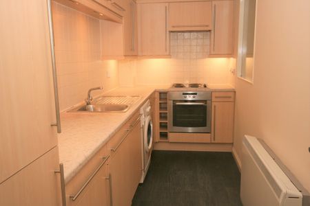 Wallace Street – Spacious & Modern 2 Bed Furnished Apartment, Tradeston – Available 06/01/2026 - Photo 2