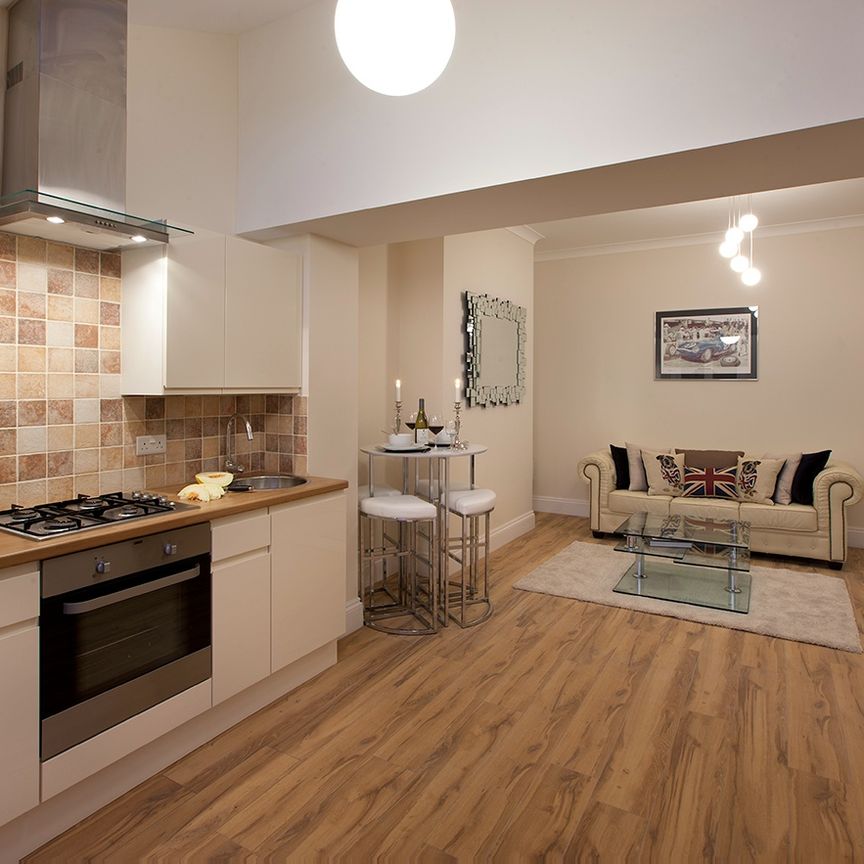 1 Bed Flat, Campbell Road, E3 - Photo 1