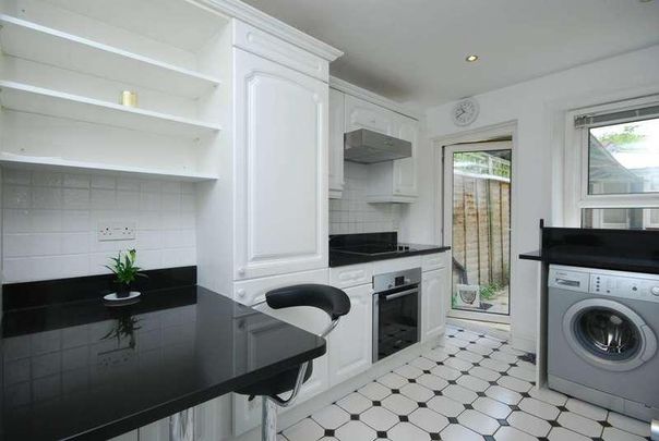 Buckland Crescent, Hampstead, NW3 - Photo 1