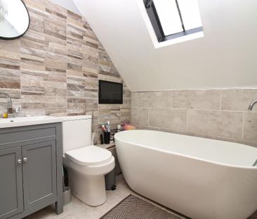 3 bedroom terraced house to rent - Photo 2