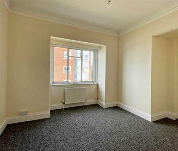 Bournemouth, BH1 - Photo 4