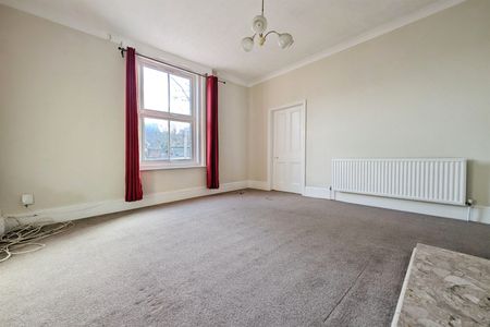 Station Road, Netley Abbey, SO31 - Photo 2