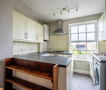 2 bedroom flat to rent - Photo 3