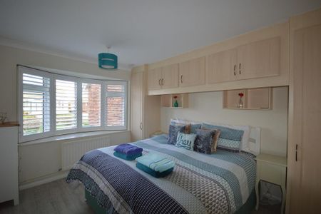 2 bedroom terraced bungalow to rent - Photo 3