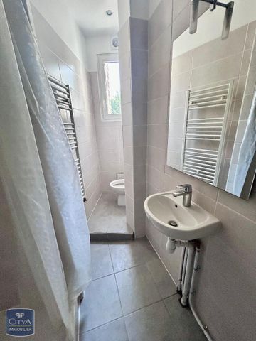 Location Appartement 2 pièces 39m² NANTERRE 92000 - Photo 3