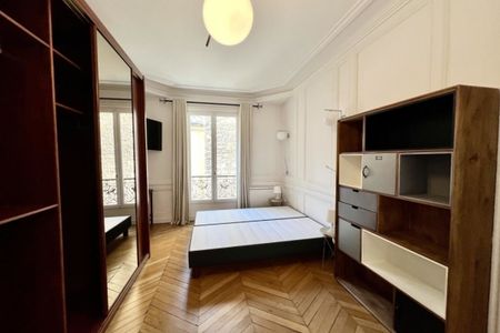 Appartement à louer à Paris 8Ème - Photo 2