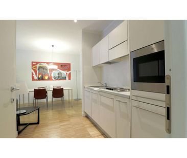 Valencia Capital - Photo 1