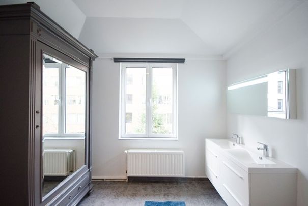 Room at Rue des Deux Eglises 22 - Photo 1