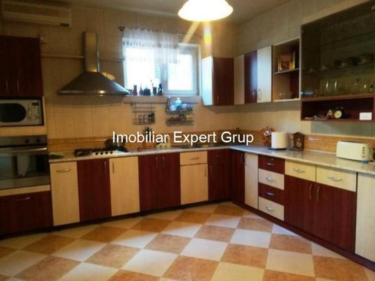 Ideal gradinita: B-dul Gloriei-str.Jiului-B-dul Bucuresti... - Fotografie 1