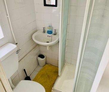 1 bedroom semi-detached house to rent - Photo 4