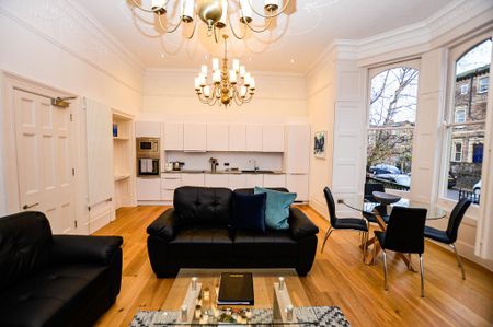 1 bedroom serviced apartment to rent - Photo 5