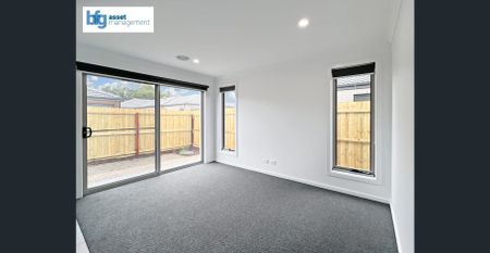 Brand New Modern 4-Bedroom Be The First Ever Tenant! - Photo 2