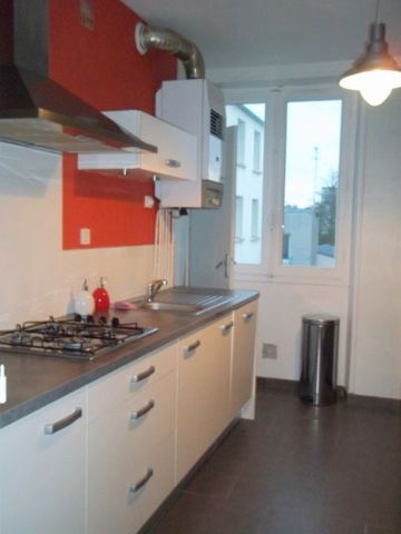 APPARTEMENT T3 MEUBLE BREST -78 M2 / GARAGE PRIVATIF - Photo 4