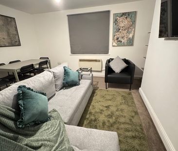 2 Bed Flat, Portland Street, SO14 - Photo 3