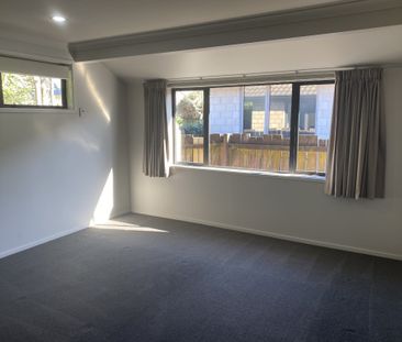 Beautiful Papamoa! Papamoa - Photo 1