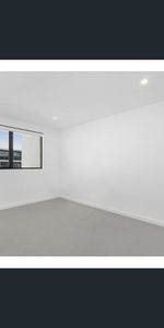 Luxury Living! - Photo 3