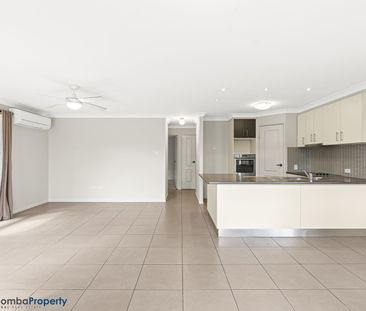 Easy Living in the Heart of Drayton - Photo 4