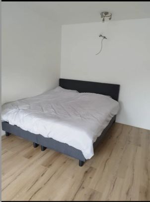 Röntgenstraat - Foto 1