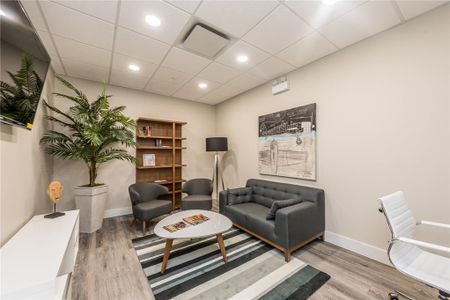 Carnarvon Centre Apartments - Photo 5