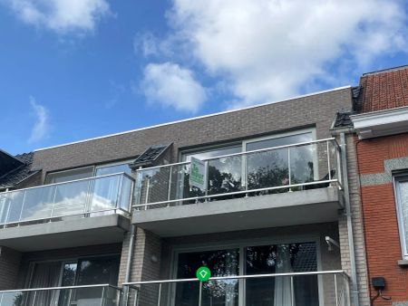 Ruim, lichtrijk appartement met 2 slaapkamers en autostandplaats te Roeselare - Foto 5