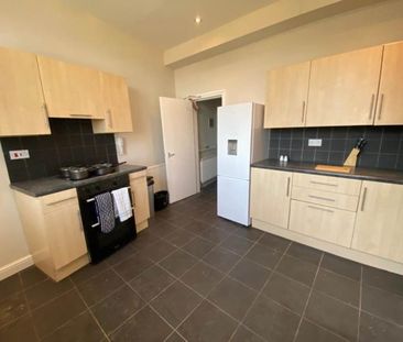 Cemetery Road (Room 2), Beeston, Leeds - Photo 3